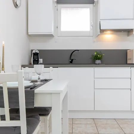 Tiny House In