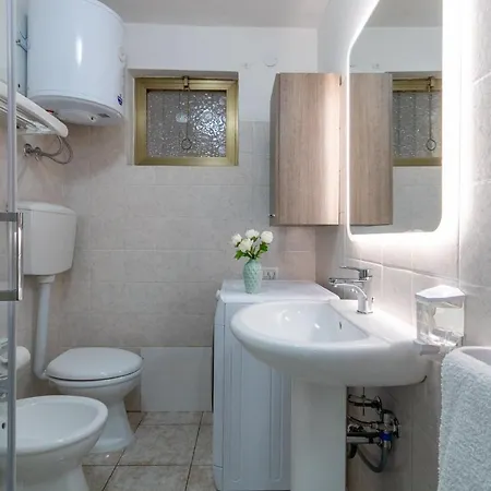 Apartment Tiny House In Cagliari
